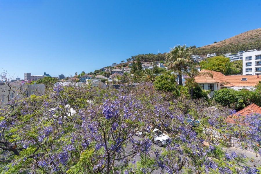 1 Bedroom Property for Sale in Green Point Western Cape